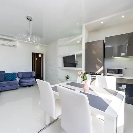 Fashionable Panoramic Apartments Dnieper. Obolon Kyiv Exterior photo