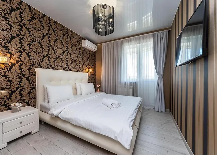 Fashionable Panoramic Apartments Dnieper. Obolon