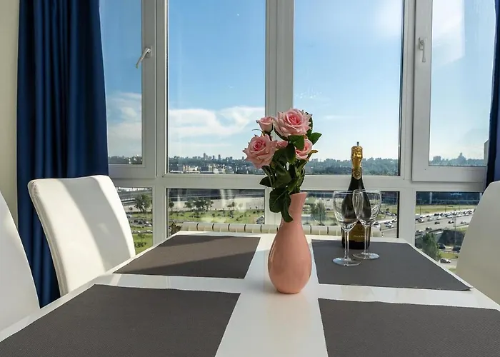 Fashionable Panoramic Apartments Dnieper. Obolon