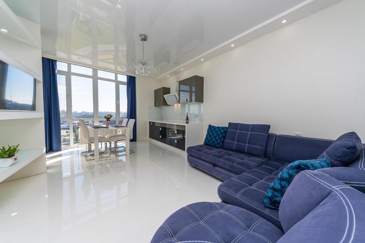 Apartment Fashionable Panoramic Dnieper. Obolon Kyiv