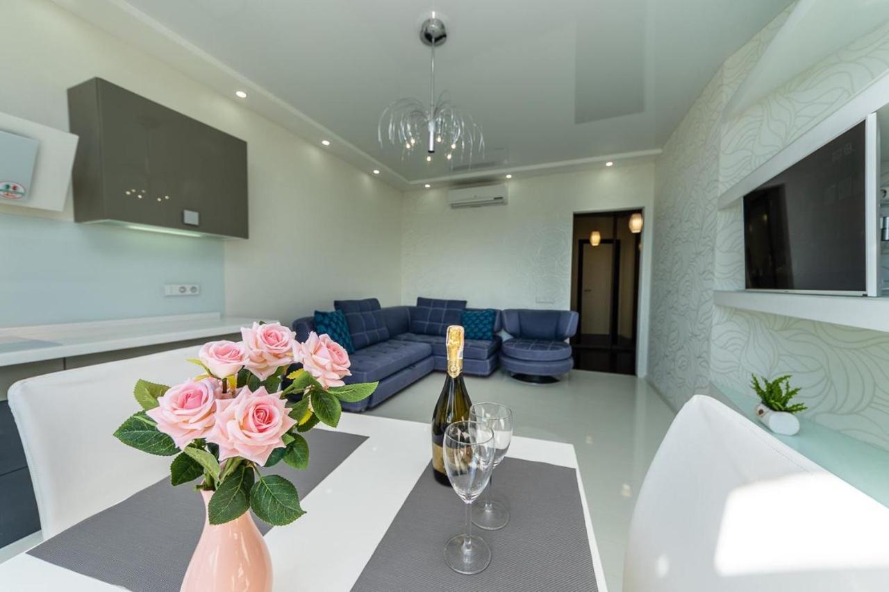 Apartment Fashionable Panoramic Dnieper. Obolon